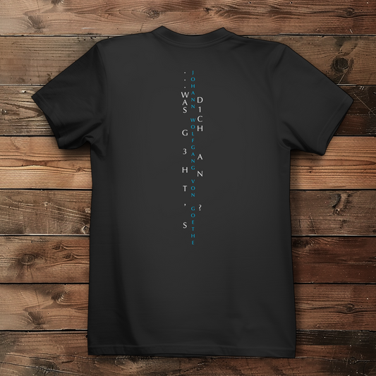 »…was geht’s dich an?« – Premium Bio T-Shirt für Frauen mit Code-Regen Goethe