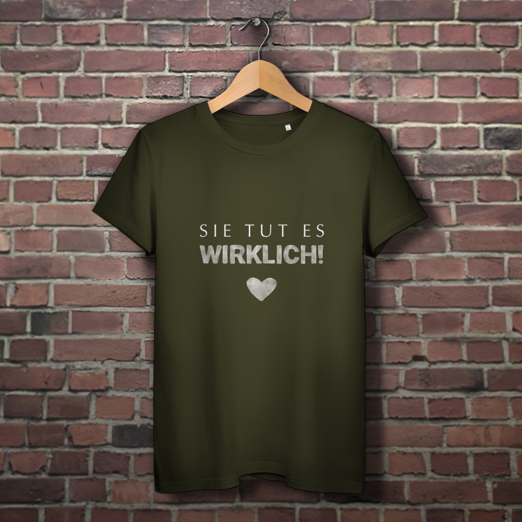 Sie tut es wirklich! / »Die Liebe ist Wahnsinn…« – JGA Premium Bio T-Shirt für Team Braut